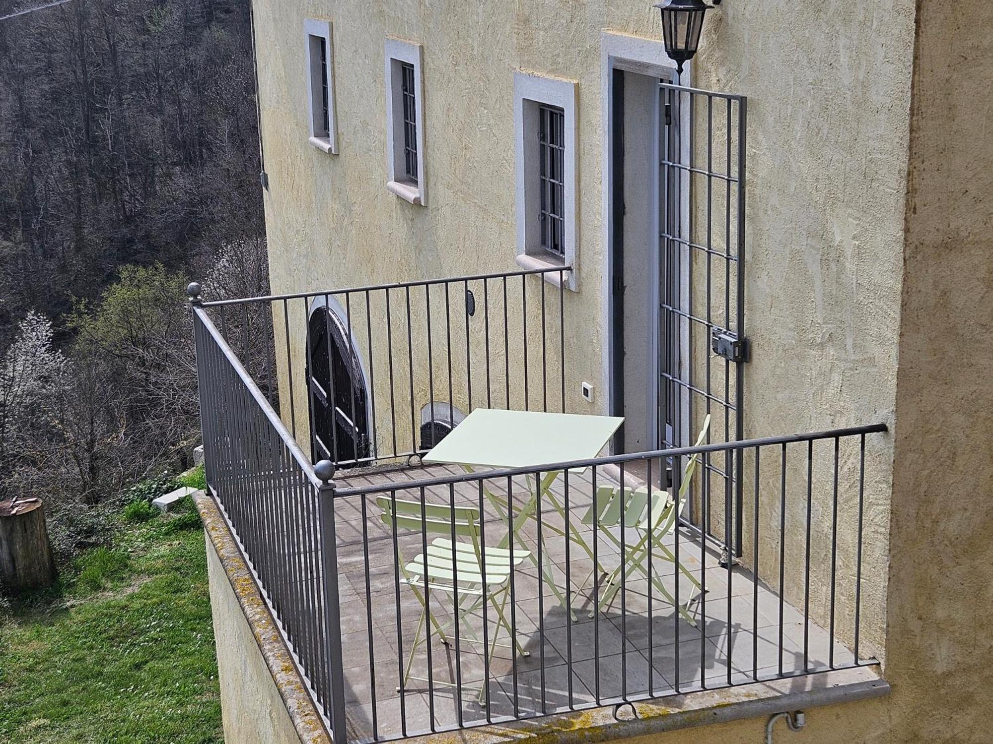 Casa Nel Verde Ca Dla Cola Mombasiglio المظهر الخارجي الصورة
